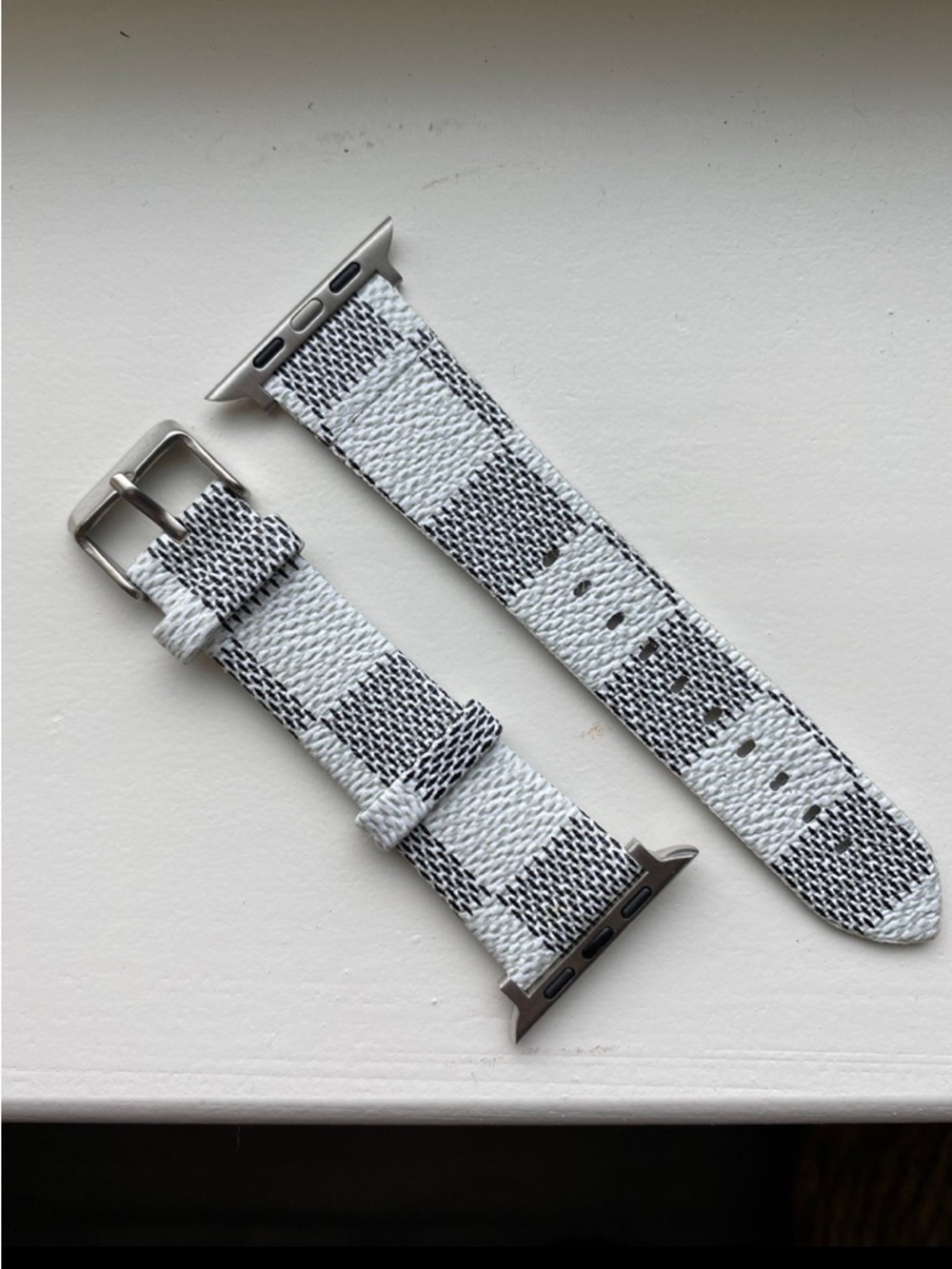 Plaid White and Black leather Apple Watch Band